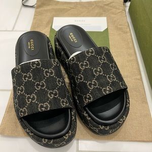 GUCCI JACQUARD BLACK DENIM MULES